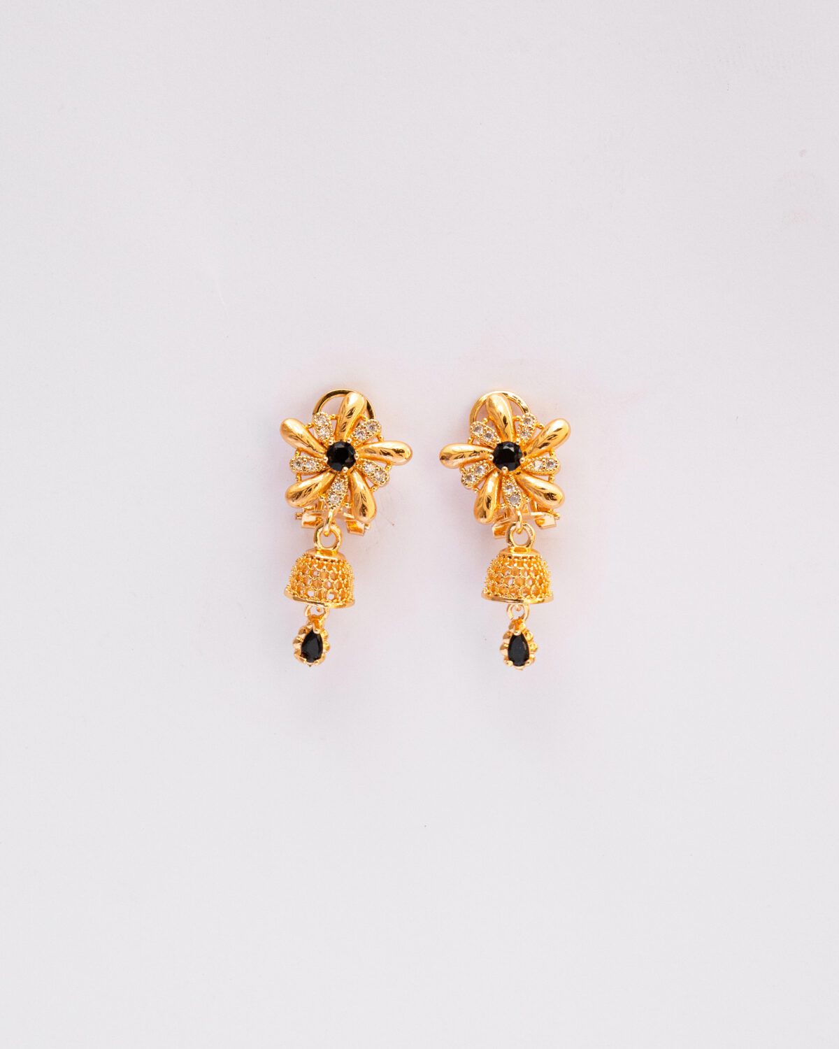 LUXETON GOLD EARRING-DSC03119