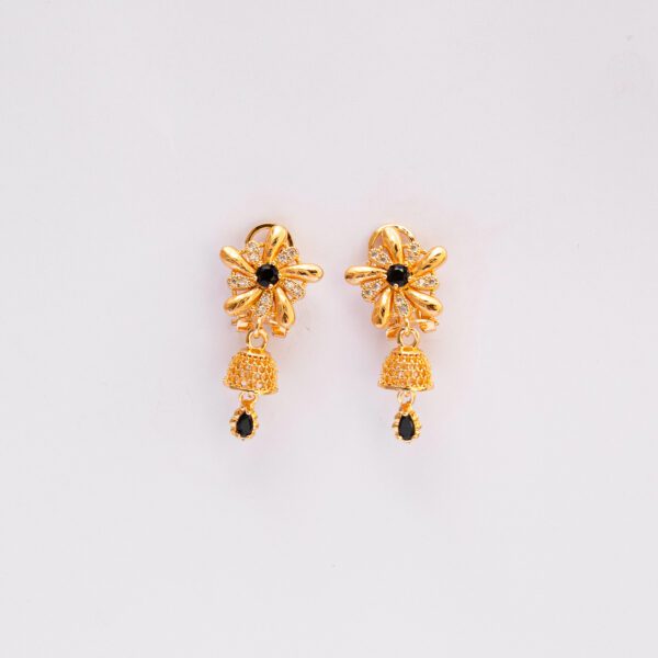 LUXETON GOLD EARRING-DSC03119