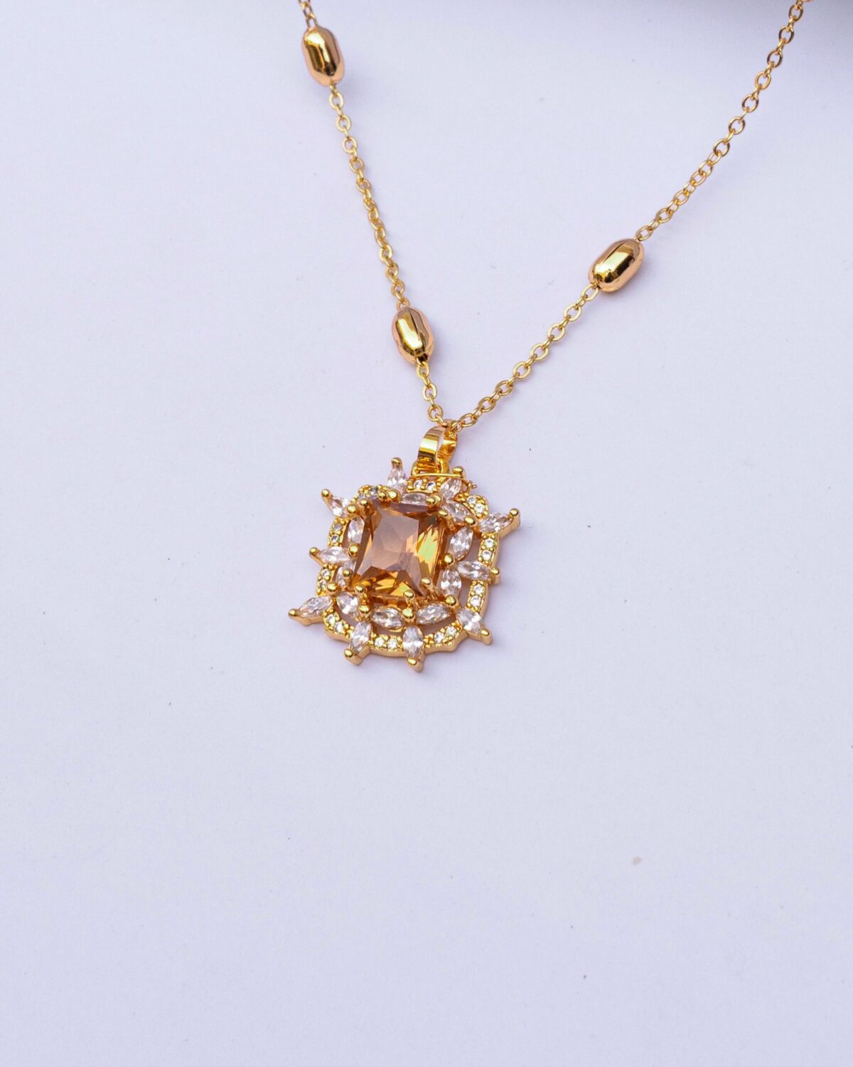 LUXETON GOLD LOCKET-DSC03456