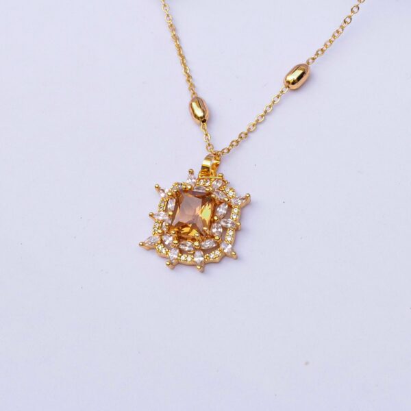 LUXETON GOLD LOCKET-DSC03456